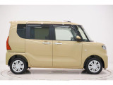 県内13店舗にて常時500台以上ダイハツ車を展示中です。見て、触って、納得のいく一台をぜひ見つけてください。