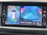 【アラウンドビューモニター】車を上から見下ろしているかのような映像で周囲の状況がひと目で確認、狭い駐車場に駐車するときも安心です♪♪障害物などがあると警告音がなりますので安心して駐車が出来ます★