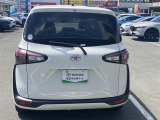 バックカメラが付いているので後方確認が非常にしやすいです。今や運転初心者も熟練者も必須装備!ついていて損はないですね♪