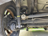 お車を安心してお乗りいただく為には、足回りの定期点検が欠かせません。サービスサポート(有償保証)では無料点検もご提供しており、安心のカーライフをお過ごしいただけるサポート体制が整っています。