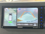 【アラウンドビューモニター】車を上から見下ろしているかのような映像で周囲の状況がひと目で確認、狭い駐車場に駐車するときも安心です♪