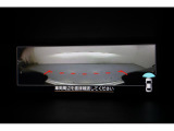 フロントカメラ装備。見通しの悪い場所から車を出す時に左右の状況が分からず身を乗り出して確認することありませんか?これからはSW一つで左右の状況が確認できます。自転車や歩行者を発見できます。
