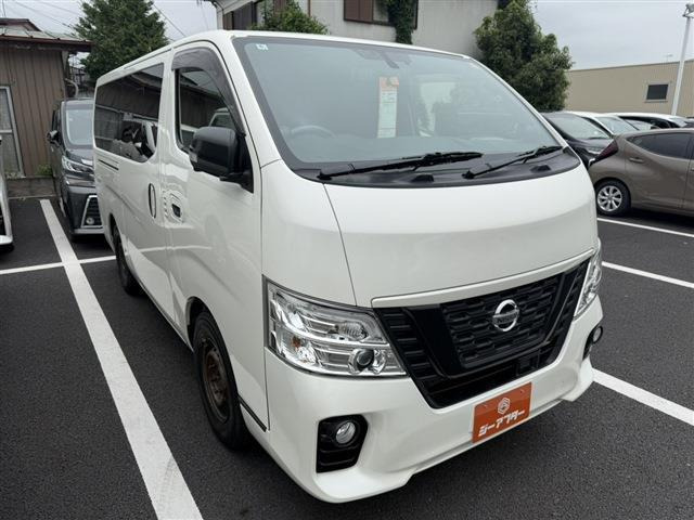 NV350キャラバン 2.0 プレミアムGX ロング 禁煙車 社外ナビ