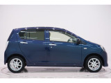 県内13店舗にて常時500台以上ダイハツ車を展示中です。見て、触って、納得のいく一台をぜひ見つけてください。