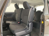 厚みがあって、座り心地のいいシート。運転席も助手席もリラックスしてゆったりと座れます♪