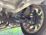 お車を安心してお乗りいただく為には、足回りの定期点検が欠かせません。サービスサポート(有償保証)では無料点検もご提供しており、安心のカーライフをお過ごしいただけるサポート体制が整っています。