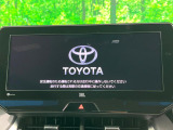 【12.3インチワイドナビ】高級感とインパクトのある大型ワイドナビを装備。各種オーディオ操作はもちろん、横長ワイド画面でのマップ2分割表示など、利便性も高いナビです♪