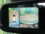 【アラウンドビューモニター】専用のカメラにより、上から見下ろしたような視点で360度クルマの周囲を確認することができます☆死角部分も確認しやすく、狭い場所での切り返しや駐車もスムーズに行えます。