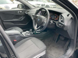 サービスにはドイツ本国と同様に教育と訓練を受け、BMWを知り尽くした「マイスターメカニック」が数多く在籍しております。納車前点検整備で、お客様に安心と安全をお届けいたします。