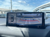 【360&deg;ビューモニター】専用のカメラにより、上から見下ろしたような視点で360度クルマの周囲を確認することができます☆死角部分も確認しやすく、狭い場所での切り返しや駐車もスムーズに行えます。