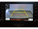8インチディスプレイオーディオ  バックモニター付き。 車両後方の映像が画面に表示されるので、車庫入れが苦手な人も安心です。ただし、目視確認もお忘れなくお願いいたします。