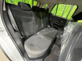 高品質なオリジナルフロアマットもオプションにてご用意しております。お好きなデザインやカラーをお車に合わせて選んでいただくことができます♪