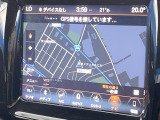 ●純正ナビ:一体感のあるナビは、高級感ある車内を演出してくれます。Bluetooth再生などオーディオ機能も充実しておりますので、運転もより楽しめます♪
