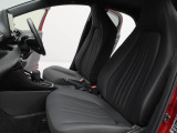 納車の前にはエンジンオイル、オイルエレメント、エアクリーナー、クーラント、バッテリー、ワイパーゴムのチェックまたは交換を行います!