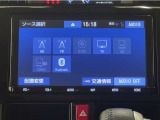 Bluetooth対応、CD/DVD再生機能付き。お好きな音楽を聴きながらのドライブは楽しいですよね〜♪
