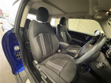 ◆LIBERALAは、輸入車選びの新たなスタイルを提案するインポート・セレクト・ブランドです。オーナー様となる方がクルマから直接感じる感性を第一にした、最良の一台との出会いをコーディネートいたします。