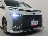 高輝度で点灯速度が速く、しかも消費電力の少ないLEDヘッドライトが装備されています!LEDの明るい光が走行中の視界の確保をサポートして、夜のドライブがより楽しく安全に運転できます♪