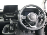 見通しのよいすっきりとした視界で、誰でも運転しやすいです。運転のしやすさは疲れにくさにも繋がりますよ♪