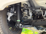 お車を安心してお乗りいただく為には、足回りの定期点検が欠かせません。サービスサポート(有償保証)では無料点検もご提供しており、安心のカーライフをお過ごしいただけるサポート体制が整っています。