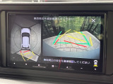 【パノラミックビューモニター】専用のカメラにより、上から見下ろしたような視点で360度クルマの周囲を確認することができます☆死角部分も確認しやすく、狭い場所での切り返しや駐車もスムーズに行えます。