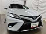 LEDヘッドライトです。デザイン性がよくとても明るいので、夜間の走行や悪天候でも安心です。しかも長寿命!