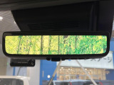 【デジタルインナーミラー】後席の大きな荷物や同乗者で後方が確認しづらい時でも安心!カメラが撮影した車両後方の映像をルームミラー内に表示。クリアな視界で状況の確認が可能です!
