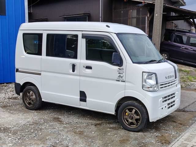 NV100クリッパー DX ハイルーフ 5AGS車 4WD