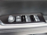 運転席のパワーウインドのスイッチ部です。普段から触れる場所なので、状態の差も出やすくなっています。ぜひチェックしてください。
