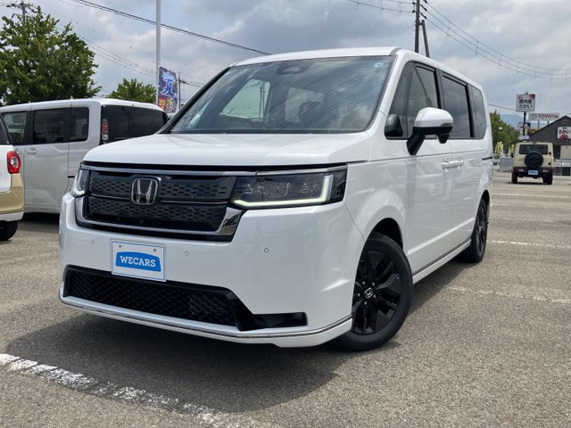 ステップワゴン 2.0 e:HEV スパーダ 30シュウネントクベツシヨウシャ