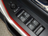 電動格納式ドアミラー・パワーウインドウを装備しています。