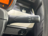 【オートライト】周りの明るさに応じて自動でヘッドライトの点灯・消灯ができる機能です!ライトの付け忘れ・消し忘れなどが無くなり、雨の日や夕方の走行も安心!トンネル通過時も便利ですね♪