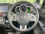 【純正革巻きステアリング】上質な革を使用することで、手にしっかり馴染みとても運転しやすいハンドルです♪