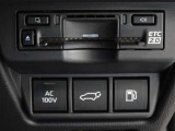 非常時やキャンプなどに役立つAC100Vコンセント付きです。ETCも装備してます。