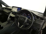SUVならではの見晴らし良い運転視界で快適なドライブをお楽しみいただけます。