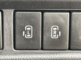 【両側パワースライドドア】スマートキーや運転席のスイッチで後席両側スライドドアの開閉が可能♪電動だから力を入れてドアを開ける必要が無く、小さなお子様でも簡単に開け閉めでき快適です♪