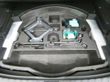 【パンク修理キット】パンク修理キットが付属します。※応急用タイヤは付属しておりません。※損傷の状態によっては修理できない場合があります。