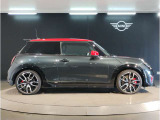 【MINI認定中古車】MINIのご購入はぜひMINI正規ディーラーで!メーカー基準の納車前点検整備を全車実施。規定整備を実施された車両にのみ付帯出来る全国保証。
