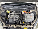 【エンジンルーム】エンジンの調子は良好です!ご納車前にはしっかりとオイル交換・その他油種類の点検補充をさせて頂きます。また、ガリバーでは修復歴のある車は販売いたしません。