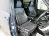 低燃費で環境にもやさしいハイブリッド車です。トヨタ専用診断機器でハイブリッドシステムを綿密に点検してあります!