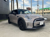 MINI正規ディーラー取り扱い MINI認定中古車 MINI NEXT甲府お車の詳細や展示状況はお気軽にお問合せ下さい。
