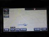 ナビは純正品。フルセグテレビ・CD・DVD・Bluetooth・SDオーディオ対応。