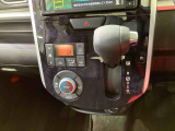 納車前にはプロのメカニックが、各部の点検を行います。ディーラーにしか出来ない品質、そしてサービスできっと満足していただけると思います!