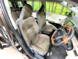 運転席シート廻りは使用感も少なく、良好な状態となっています。丁寧に使われていたことがよくわかりますね。