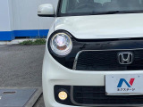 【HIDヘッドライト】非常に明るく前方を照らしてくれるので、悪天候や夜間の走行時も視界良好で安心してお乗りいただけます。