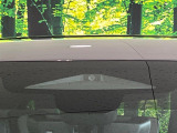 【トヨタセーフティセンス】走行中に前方の車両等を認識し、衝突しそうな時は警報とブレーキで衝突回避と被害軽減をアシスト。より安全にドライブをお楽しみいただけます。