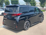 【GLIONグループ GSQUARE】の車輌をご覧頂き、誠にありがとうございます。お客様にピッタリなお車を弊社スタッフがご案内させて頂きます。