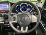 【ステアリングスイッチ】運転中、前方から目線をそらすことなく、オーディオ等の操作が可能な便利機能!安心&快適なドライブを演出してくれます♪