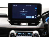 大画面10.5インチディスプレイオーディオを装備。ナビ・フルセグTV・Bluetooth オーディオ&ハンズフリー通話対応。