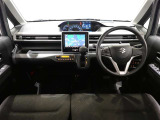 見通しのよいすっきりとした視界で、誰でも運転しやすいです。運転のしやすさは疲れにくさにも繋がりますよ♪