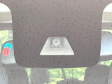 【インテリジェントエマージェンシーブレーキ】フロントカメラで前方の車両や歩行者を検知。衝突しそうな時は衝突被害軽減ブレーキが作動、衝突回避をサポート。より安全にドライブをお楽しみいただけます。